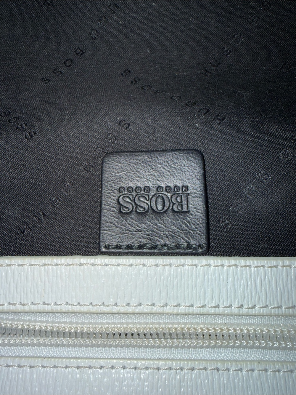 BOSS Hugo Boss Grained Leather Colorblock "Winged" Satchel Crossbody - Picture 7 of 8